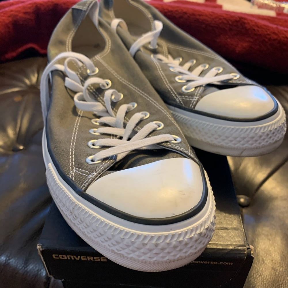 Converse Tennis shes.  Gray size 13.